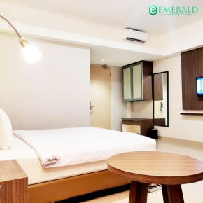 Emerald hotel